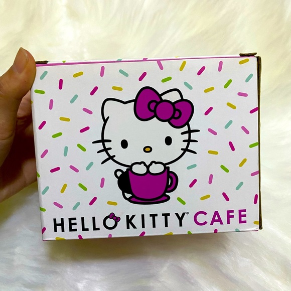 Hello Kitty Other - Hello Kitty